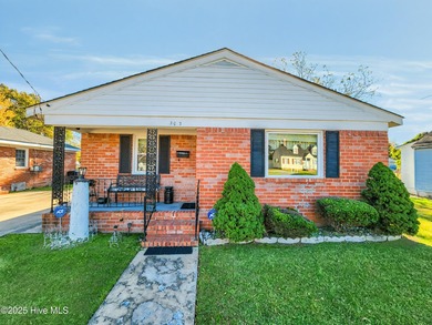 Pasquotank River Home Active Under Contract in Elizabeth City North Carolina