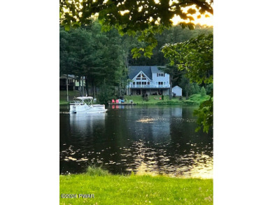 Lake Home For Sale in Shohola, Pennsylvania