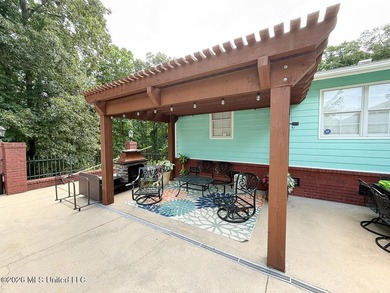 Honey, grab the fishing poles! This is the country retreat - photo 42