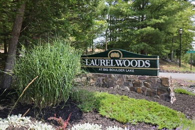 Active 5 star  Listing! Beautifully furnished 4 bedroom, 3.5 - photo 3