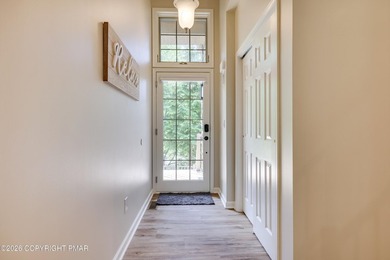Active 5 star  Listing! Beautifully furnished 4 bedroom, 3.5 - photo 4