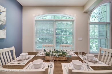 Active 5 star  Listing! Beautifully furnished 4 bedroom, 3.5 - photo 10
