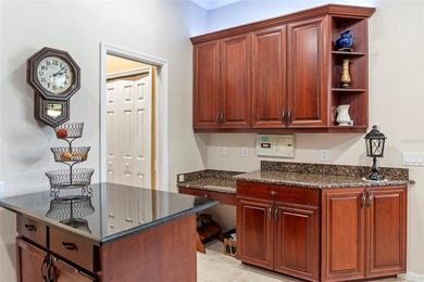 Under contract-accepting backup offers. Welcome to this - photo 14