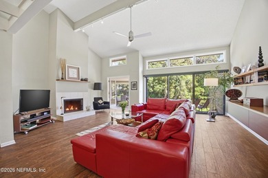 The only 3-bedroom Players Club Villa currently available in - photo 3