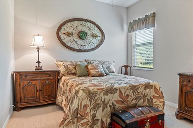 Under contract-accepting backup offers. Welcome to this - photo 32
