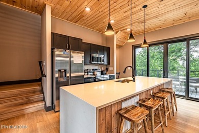 Welcome to one of the most unique and sought-after cabins in the - photo 10