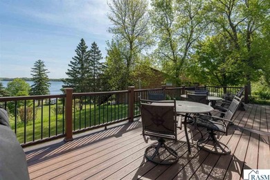 You'll marvel at this stunning 4-bedroom, 3-bathroom home - photo 8