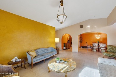 Tucked into a central Lake Havasu location, this truly - photo 8