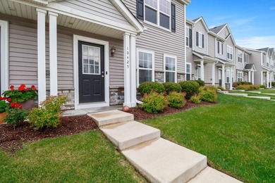 If you are looking for resort style living just minutes from the - photo 3