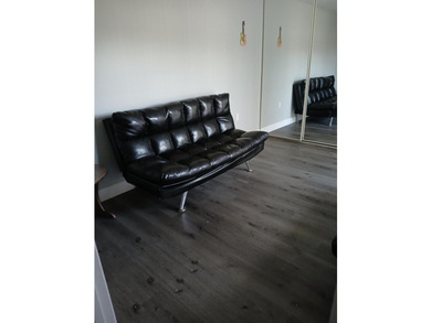 Centrally located large townhome with tile on 1st floor, wood on - photo 20