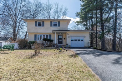 (private lake, pond, coastal) Home Sale Pending in Spring Valley New York