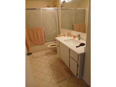 Centrally located large townhome with tile on 1st floor, wood on - photo 21
