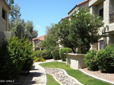 Exceptional 5-star newly remodeled top to bottom. 2 beds, 2 - photo 22