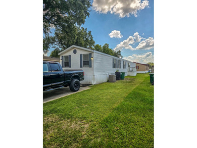 Move-in ready single-wide mobile home located in Huffman, TX - photo 2