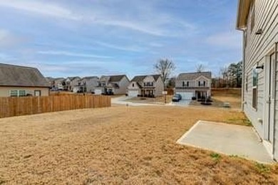 Discover this beautifully maintained four-bedroom, 2.5-bathroom - photo 23