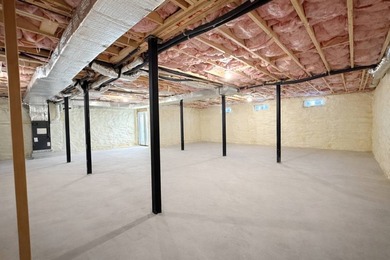 Pristine new construction tucked along the fringe of East - photo 27