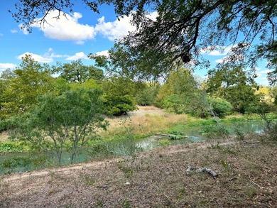 HALF-MILE RIVER FRONTAGE. Discover one of the most exceptional - photo 28