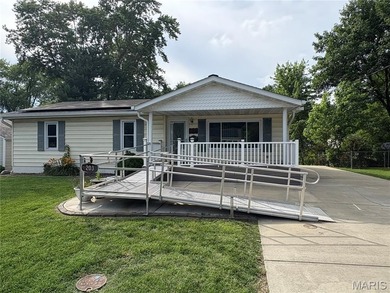 You don't want to miss this 3 bedroom, 2 bath ranch with - photo 1
