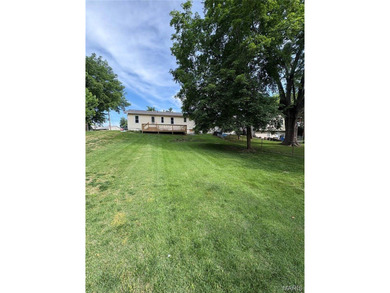 You don't want to miss this 3 bedroom, 2 bath ranch with - photo 4