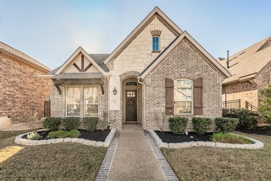 Lake Viridian Home For Sale in Arlington Texas