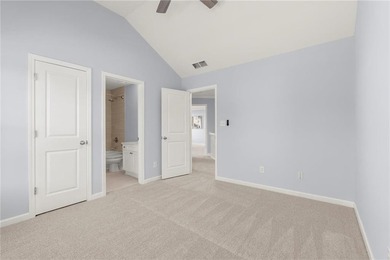 Welcome to this beautifully updated 5-bedroom, 3-bath home in - photo 46