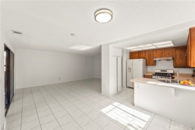 Welcome to this beautifully maintained, 1,515-square-foot - photo 7
