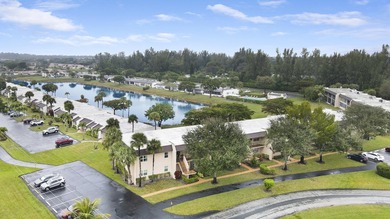 Tranquility awaits you. Step inside this beautifully updated - photo 7