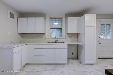 This 3-bed home with over 2,300 sqft is less than two minutes - photo 12