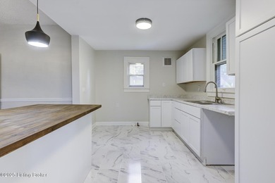 This 3-bed home with over 2,300 sqft is less than two minutes - photo 13