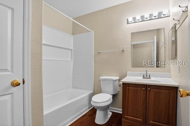 Located in the gated Plantation Point community, this 3 bedroom