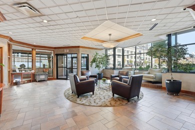 Luxury at an affordable price! Sweeping views of St Paul, the