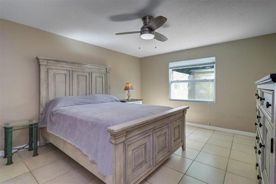 !!LIGHT and BRIGHT!!!---- Upgraded, NEWER Double panel - photo 15