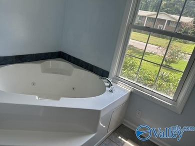 Location-Location 3/4 bedroom home, 5 baths (2-full, 1-3/4 - photo 16