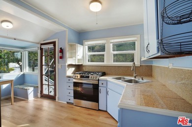 new photos and interiors coming soon! The perfect live work - photo 29