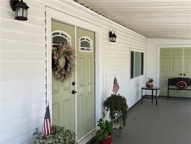 Beautiful Pond-View Home just feet away from the golf course!! - photo 1