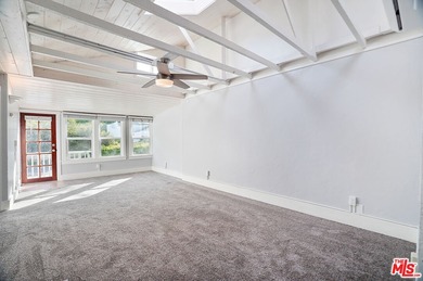 new photos and interiors coming soon! The perfect live work - photo 36