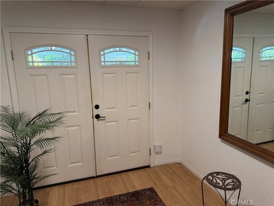 Beautiful Pond-View Home just feet away from the golf course!! - photo 6