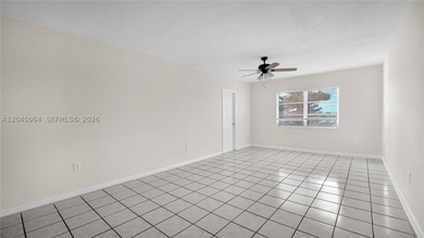 Beautiful 1 bedroom, 1 bath condo located in a desirable 55+ - photo 5