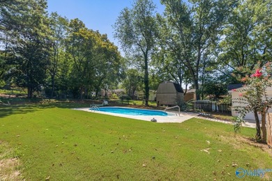 Location-Location 3/4 bedroom home, 5 baths (2-full, 1-3/4 - photo 49