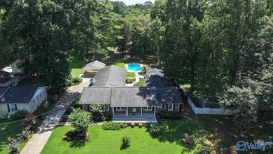 Location-Location 3/4 bedroom home, 5 baths (2-full, 1-3/4 - photo 50