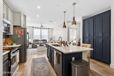 Owners have purchased a new home and are MOTIVATED! Welcome to - photo 4