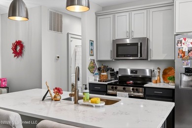 Owners have purchased a new home and are MOTIVATED! Welcome to - photo 8