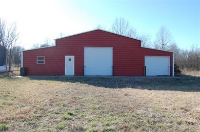 (private lake, pond, creek) Home Sale Pending in Okmulgee Oklahoma