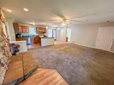 Charming 3-bedroom, 1-bath home just minutes from beautiful - photo 4