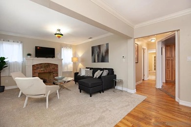 Charming craftsman home with three bedrooms and one full - photo 5