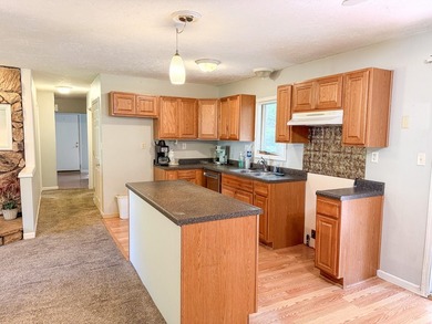 Charming 3-bedroom, 1-bath home just minutes from beautiful - photo 5