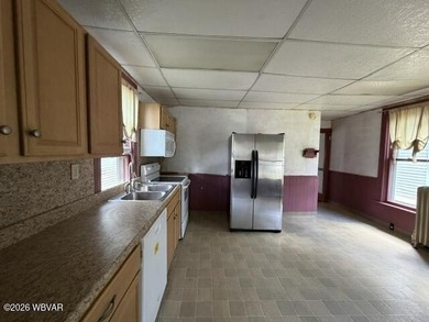 No Flood Insurance Required! Whether you're looking for a place - photo 12