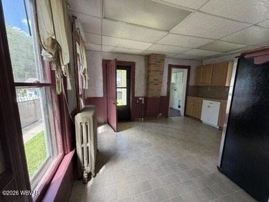 No Flood Insurance Required! Whether you're looking for a place - photo 13