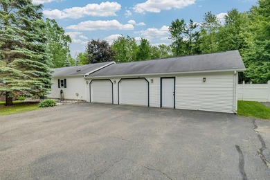 Welcome to this well maintained 3-bedroom, 2-bath home located - photo 3