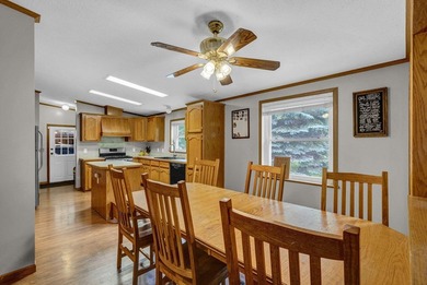 Welcome to this well maintained 3-bedroom, 2-bath home located - photo 8